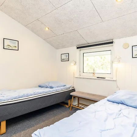 펜션 Five-bedroom Holiday In 18