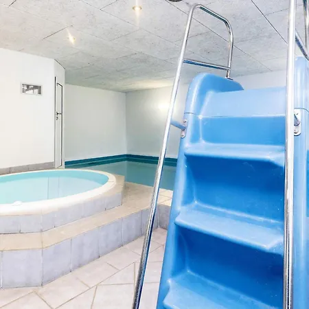 펜션 Five-bedroom Holiday In 18 Blåvand