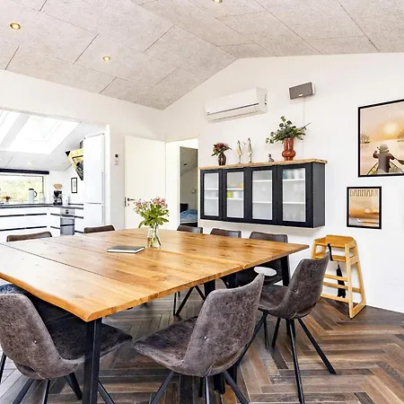 펜션 Five-bedroom Holiday In 18 *