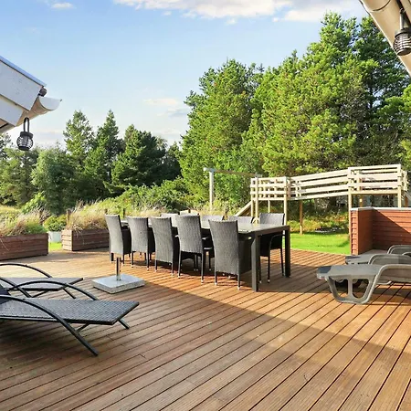 Five-bedroom Holiday In 18 펜션 Blåvand