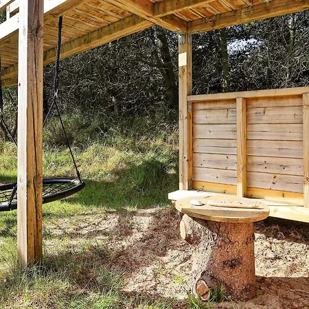 펜션 Five-bedroom Holiday In 18 Blåvand